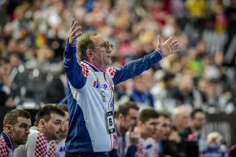 Koeln Germany 21 01 2019 IHF Handball WM 2019 Main Round Croatia Germany Lino Cervar Trainer CROATIA gesticulated gesticulated DeFodi520