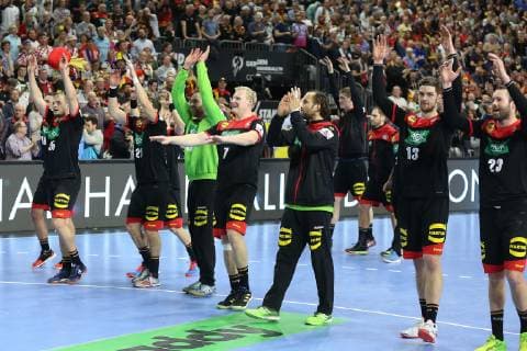 German in joyful rapture victory cheer the team celebrates with its fans Germany Croatia Handball WM 2019 Cologne Copyright: xEIBNER rrzx ep_rrz