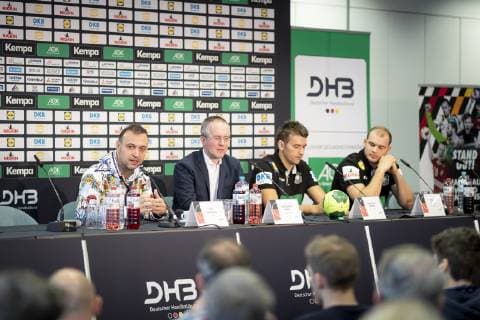 DHB Vice President Bob Hanning Press Officer Tim Oliver Kalle Coach Christian Prokop and Paul Drux No 95 Germany DHB Main Round Press Conference Handball IHF Handball World Championship 22 01 19 Cologne North Rhine-Westphalia Germany Lanxess Arena Copyright: xAgentur54Gradx xFelixxKoenigx