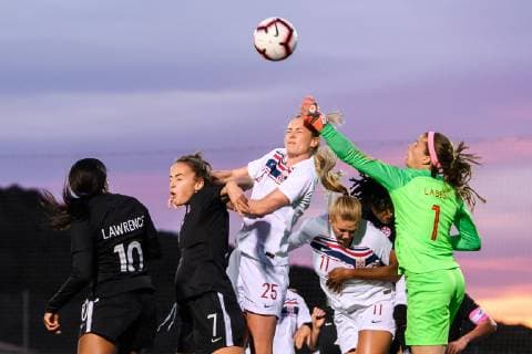 190122 Stine Hovland and Lisa Marie Karlseng Utland of Norway against goalkeeper Stephanie Labbe of Canada during the international friendly match between Norway and Canada on January 22 2019 in La Manga Photo Vegard Wivestad Gr¿tt BILDBYR u0081N kod VG 170271,  Copyright: VEGARDxWIVESTADxGR¯TT BB190122BB619