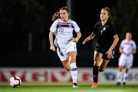 190122 Emilie Bosshard Haavi of Norway and Julia Grosso of Canada during the international friendly match between Norway and Canada on January 22 2019 in La Manga Photo Vegard Wivestad Gr¿tt BILDBYR u0081N kod VG 170271,  Copyright: VEGARDxWIVESTADxGR¯TT BB190122BB650