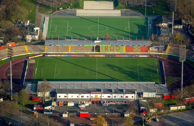 RWO Stadion Niederrheinstadion Oberhausen between Emscher and Rhein Herne Kanal Oberhausen Ruhr area North Rhine-Westphalia Germany ATTENTIONxMINDESTHONORARx60xEURO
