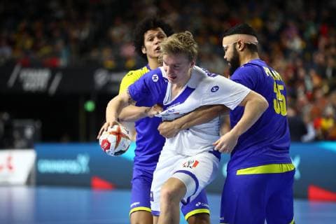 Gisli Thorgeir Kristjansson Island in duel with Thiago Ponciano Brazil and Thiagus Petrus Santos Brazil Brazil vs. Iceland IHF Men Handball World Championship 23 01 2019 Photographer Neis Eibner Brazil vs. Iceland IHF Men Handball World Championship 23 01 2019 Cologne Copyright: xEIBNER Alexander_Neisx EP_ANS