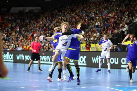 Gisli Thorgeir Kristjansson Iceland in duel with Jose Toledo Brazil and Thiago Ponciano Brazil Brazil vs Iceland IHF Men Handball World Championship 23 01 2019 Photographer Neis Eibner Brazil vs Iceland IHF Men Handball World Championship 23 01 2019 Cologne Copyright: xEIBNER Alexander_Neisx EP_ANS