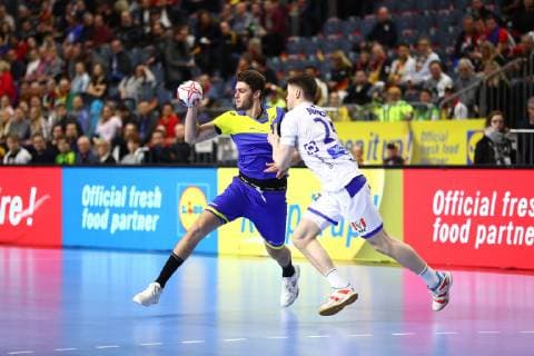 Haniel Langaro Brazil in duel with Elver Orn Jonsson Island Brazil vs. Iceland IHF Men Handball World Championship 23 01 2019 Photographer Neis Eibner Brazil vs. Iceland IHF Men Handball World Championship 23 01 2019 Cologne Copyright: xEIBNER Alexander_Neisx EP_ANS