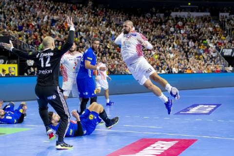 Zeljko Musa Nr 28 Croatia vs Vincent Gerard Nr 12 France Nedim Remili Nr 5 France and Luka Karabatic Nr 22 France vs Croatia Main Round Handball IHF Handball World Championship 23 01 19 Cologne Nordrhein Westfalen Germany Lanxess Arena Copyright: xAgentur54Gradx xFelixxKoenigx