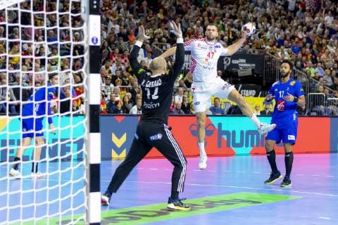 Jakov Vrankovic No 47 Croatia vs Vincent Gerard No 12 France France vs Croatia Main Round Handball IHF Handball World Championship 23 01 19 Cologne North Rhine-Westphalia Germany Lanxess Arena Copyright: xAgentur54Gradx xFelixxKoenigx