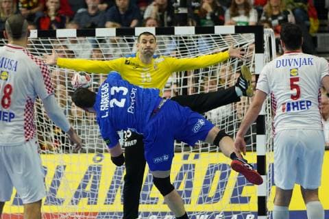 GER IHF WM 2019 France FRA vs Croatia CRO 23 01 2019 Lanxess Arena Cologne GER IHF WM 2019 France FRA vs Croatia CRO in picture picture shows Ludovic Fabregas FRA 23 in duel against Marin Å ego goalkeeper CRO 55 nordphotox xMeuter nph00351