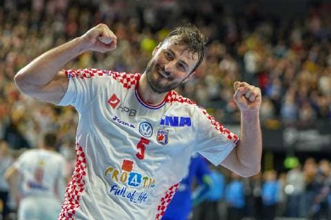GER IHF WM 2019 France FRA vs. Croatia CRO 23 01 2019 Lanxess Arena Cologne GER IHF WM 2019 France FRA vs. Croatia CRO picture shows Domagoj Duvnjak CRO 5 is happy about his last goal in the match shortly before the end of the match goal jubilation jubilation jubilation nordphotox xMeuter nph00351