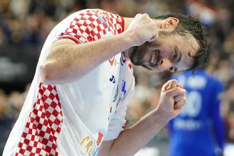 GER IHF WM 2019 France FRA vs. Croatia CRO 23 01 2019 Lanxess Arena Cologne GER IHF WM 2019 France FRA vs. Croatia CRO picture shows Domagoj Duvnjak CRO 5 is happy about his last goal in the match shortly before the end of the match goal jubilation jubilation jubilation nordphotox xMeuter nph00351