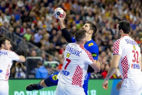 Nikola Karabatic No 13 France vs Jakov Vrankovic No 47 Croatia France vs Croatia Main Round Handball IHF Handball World Championship 23 01 19 Cologne North Rhine-Westphalia Germany Lanxess Arena Copyright: xAgentur54Gradx xFelixxKoenigx