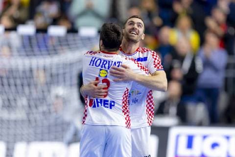 Ivan Vida No 11 Croatia and Zlatko Horvat No 13 Croatia cheer France vs. Croatia Main Round Handball IHF Handball World Championship 23 01 19 Cologne North Rhine-Westphalia Germany Lanxess Arena Copyright: xAgentur54Gradx xFelixxKoenigx
