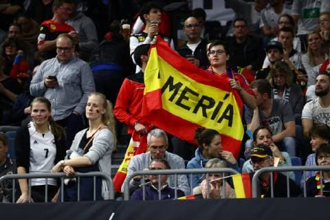 Spanish Fans Germany vs. Spain IHF Men Handball World Championship 23 01 2019 Photographer Neis Eibner Germany vs. Spain IHF Men Handball World Championship 23 01 2019 Cologne Copyright: xEIBNER Alexander_Neisx EP_ANS