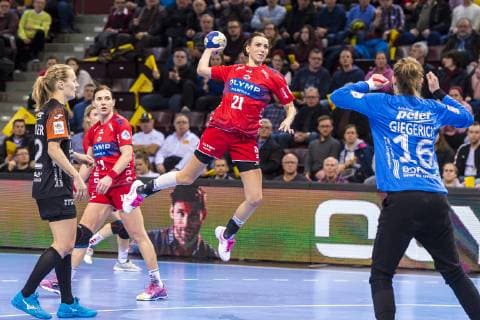 Ludwigsburg Germany 23 January 2019 HBF 18 19 SG BBM Bietigheim vs. Thuringia HC Nina Müller Mueller Thueringer HC Fie Woller Bietigheim Torhueterin Ann Cathrin Giegerich Thueringer HC Ludwigsburg MHP Arena Baden Württemberg Germany