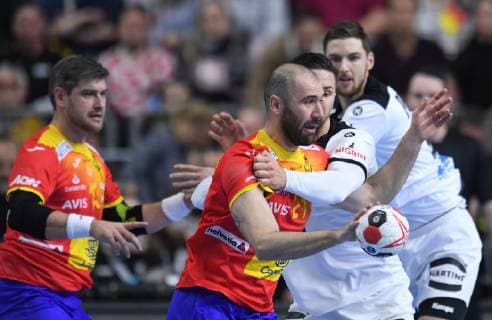 vl Julen Aguinagalde Akizu 13 ESP Joan Canellas Reixach 21 ESP Fabian Wiede 10 GER Hendrik Pekeler 13 GER Main Round Germany Spain in Cologne Germany 23 01 2019 IHF Mens Handball World Championship in Germany and Denmark 2019