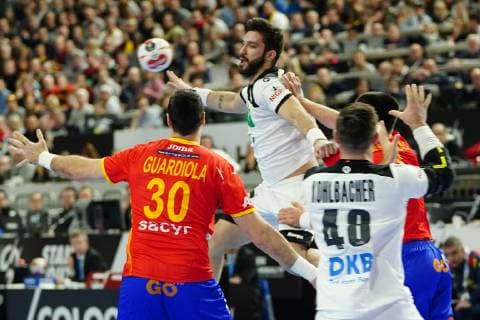 GER IHF WM 2019 Germany GER vs Spain ESP 23 01 2019 Lanxess Arena Cologne GER IHF WM 2019 Germany GER vs Spain ESP picture shows Tim Suton GER 8 vs Gedeon Guardiola ESP 30 nordphotox xMeuter nph00351