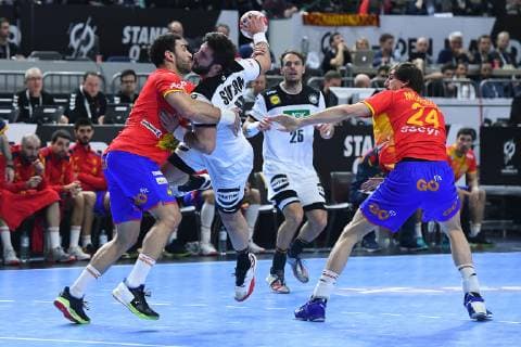 Handball WM main round Germany Spain 23 01 2019 at Lanxess Arena Cologne Iosu Goni Leoz Spain left Tim Suton Germany middle Viran Morros de Argila Spain right xRx