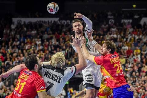 Cologne Germany 23 01 2019 IHF Handball WM 2019 Main Round Germany Spain Hendrik Pekeler GER Patrick Wiencek GER Losu Goni Leoz SPAIN Viran Morros de Argila in the duel DeFodi520