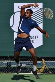 NEWPORT BEACH, CA - JANUARY 24: Darian King (BAR) in action in a match played during the Oracle Challenger Series, on January 24, 2019, at the Newport Beach Tennis Club in Newport Beach, CA. (Photo by John Cordes Icon Sportswire) TENNIS: JAN 24 Oracle Challenger Series Icon506190124036 EDITORIAL USE ONLY