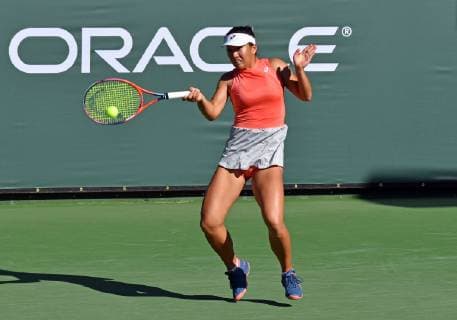 NEWPORT BEACH, CA - JANUARY 24: Claire Liu (USA) returns the ball in a match played during the Oracle Challenger Series, on January 24, 2019, at the Newport Beach Tennis Club in Newport Beach, CA. (Photo by John Cordes Icon Sportswire) TENNIS: JAN 24 Oracle Challenger Series Icon506190124047 EDITORIAL USE ONLY