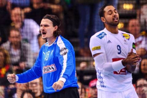 190125 Goalkeeper Jannick Green of Denmark celebrates while Melvyn Richardson of France looks dejected during the IHF World Handball Championship match between Denmark and France on January 25 2019 in Hamburg Photo Ludvig Thunman BILDBYR u0081N kod LT 35584,  Copyright: LUDVIGxTHUNMAN BB190125LT025