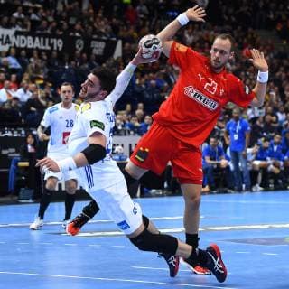 Handball World Championship Denmark France on 25 01 2019 at the Barclaycard Arena in Hamburg Ludovic Fabregas France in front Henrik Toft Denmark behind xRx
