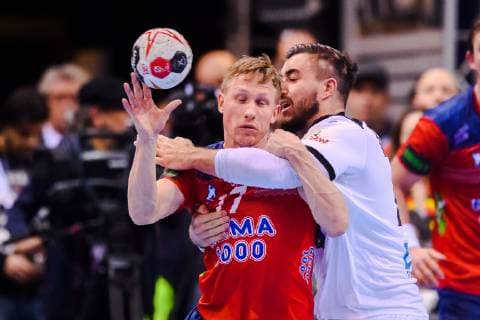 190125 Magnus J¿ndal of Norway in a duel with Jannik Kohlbacher of Germany during the IHF World Handball Championship match between Germany and Norway on January 25 2019 in Hamburg Photo Ludvig Thunman BILDBYR u0081N kod LT 35585,  Copyright: LUDVIGxTHUNMAN BB190125LT058