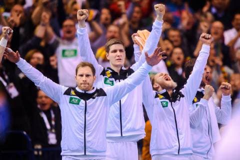190125 Substitutes of Germany celebrates during the IHF World Handball Championship match between Germany and Norway on January 25 2019 in Hamburg Photo Ludvig Thunman BILDBYR u0081N kod LT 35585,  Copyright: LUDVIGxTHUNMAN BB190125LT062