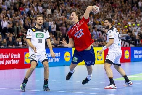Magnus Rod Nr 77 Norway vs Fabian Boehm Nr 38 Germany and Tim Suton Nr 9 Germany Germany vs Norway Semifinal Handball IHF Handball World Championship 25 01 19 Hamburg Hamburg Germany Barclaycard Arena Copyright: xAgentur54Gradx xFelixxKoenigx