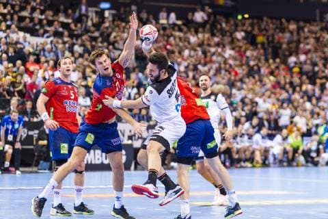 Hamburg Germany 25 January 2019 World Cup 2019 Men Semifinal Germany vs Norway Magnus Abelvik Rod Norway SG Flensburg Handewitt Tim Suton Germany TBV Lemgo Hamburg Barclaycard Arena Germany