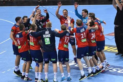 GER IHF WM 2019 Germany GER vs Norway NOR 25 01 2019 GER IHF WM 2019 Germany GER vs Norway NOR in picture the Norwegian team cheers about the entry into the final nordphoto xWitke nph00002