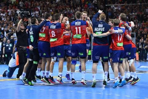 Handball World Cup Semifinal Germany Norway on 25 01 2019 at the Barclaycard Arena in Hamburg Team Norway celebrates its entry into the World Cup Final xRx