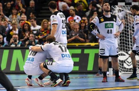 Fabian Wiede Germany Steffen Weinhold Germany Kai Häfner Germany Jannik Kohlbacher Germany disappointed after the game Germany Norway Germany Norway IHF Handball World Championship 2019 Men Handball World Championship 2019 Men Men Handball men Handball Germany Germany Semifinal Game 1 half final Hamburg 25 1 2019