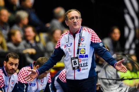 190126 Lino Cervar head coach of Croatia during the IHF World Handball Championship placement match between Croatia and Sweden on January 26 2019 in Herning Photo Ludvig Thunman BILDBYR u0081N kod LT 35586,  Copyright: LUDVIGxTHUNMAN BB190126LT005