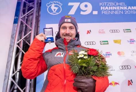 AUT FIS World Cup Ski Alpin Kitzbühel 26 01 2019 Streif Kitzbühel AUT FIS World Cup Ski Alpin Slalom Men Award ceremony in picture Marcel Hirscher AUT 2 place second placed Marcel Hirscher of Austria during the winner Ceremony for the men s Slalom of FIS Ski Alpine World Cup at the Streif in Kitzbühel Austria on 2019 01 26 Kitzbuehel Tirol Austria Streif Kein Release verfügbar