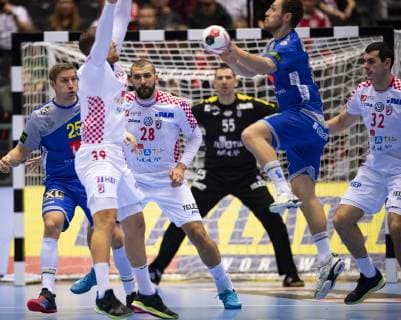 Handball, WM, Spiel um Platz 5, Kroatien - Schweden January 26, 2019 - Herning, Denmark - Zeljko Musa (28), Croatia, David Mandic (39) Croatia and Ivan Sliskovic (32), Croatia iare defending during the handball match for the 5th and 6th place between Croatia and Sweden in Jyske Bank Boxen in Herning during the 2019 IHF Handball World Championship WM Weltmeisterschaft in Germany Denmark. Handball 2019: Croatia-Sweden - ZUMAm173 20190126_zsp_m173_021 Copyright: xLarsxMoellerx