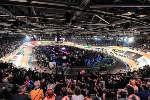 Full house on Landsberger Allee on Saturday evening at the 108 Berlin Six Day Race 2019 Landscape landscape horizontal Event Event 108 Berlin Six Day Race Six Day Berlin 3 Night Location Velodrom Berlin Region Berlin Land Country Germany Date Date 26 01 2019 Stiehl Photography