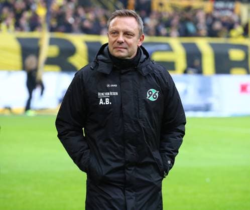 Saturday 26 01 2019 Season 2018 2019 1 Bundesliga 19 Matchday at Dortmunder Signal Iduna Park BVB 09 Borussia Dortmund Hannover 96 Andre Breitenreiter Trainer H96 DFL REGULATIONS PROHIBIT ANY USE OF PHOTOGRAPHS AS IMAGE SEQUENCES AND OR QUASI VIDEO