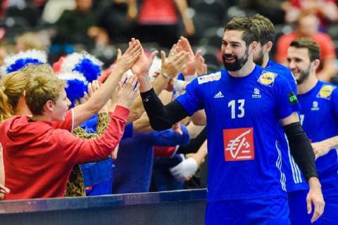 190127 Nikola Karabatic of France celebrates with supporters after the IHF World Handball Championship bronze medal game between Germany and France on January 27 2019 in Herning Photo Ludvig Thunman BILDBYR u0081N kod LT 35587,  Copyright: LUDVIGxTHUNMAN BB190127LT048