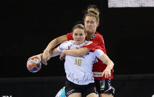 BAU Ludwigsburg Handball SG BBM Bietigheim vs Team Esbjerg from front Anna Loerper BBM Marit Malm Frafjord Esbjerg