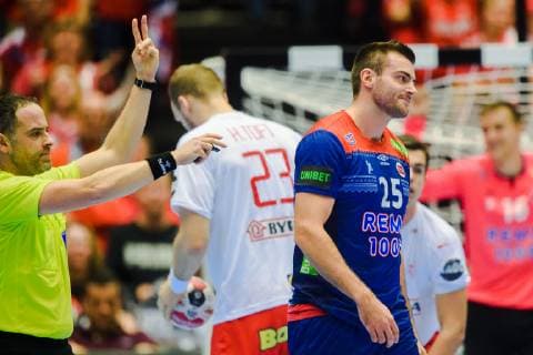 190127 Eivind Tangen of Norway looks dejected during the IHF World Handball Championship final between Norway and Denmark on January 27 2019 in Herning Photo Ludvig Thunman BILDBYR u0081N kod LT 35588,  Copyright: LUDVIGxTHUNMAN BB190127LT096