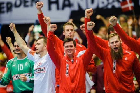190127 Players of Denmark celebrates during the IHF World Handball Championship final between Norway and Denmark on January 27 2019 in Herning Photo Ludvig Thunman BILDBYR u0081N kod LT 35588,  Copyright: LUDVIGxTHUNMAN BB190127LT110