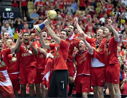 Goalkeeper Niklas Landin of Denmark with the trophy and gold medal after the men s IHF Handball World Championship gold medal match between Denmark and Norway in Herning Denmark Sunday Jan 27 2019 Herning Jylland Denmark,  Copyright: HenningxBagger HenningxBaggerx COP102 spdk20190127-193949-L
