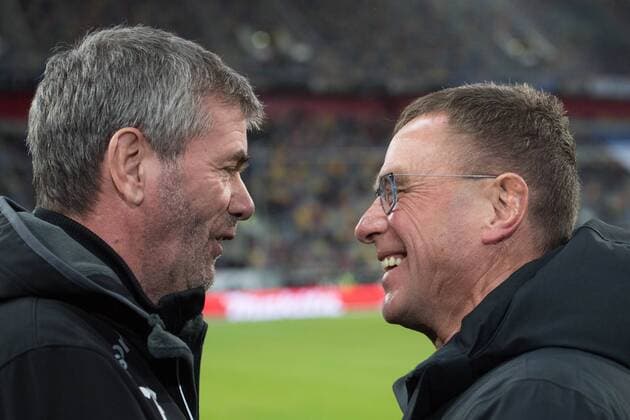 Coach Friedhelm FUNKEL li D talks to Ralf RANGNICK Coach Sport director L talking talking talking conversation bust portrait landscape greeting greeting greeting greeting gesture gesture football 1 Bundesliga 19 match Fortuna Duesseldorf D RB Leipzig L 0 4 on 27 01 2019 in Duesseldorf Germany Â