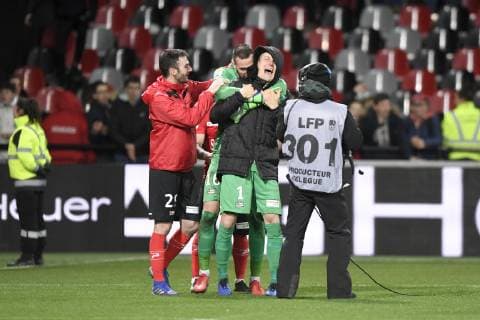 29 CHRISTOPHE KERBRAT (EAG) - 16 MARC AURELE CAILLARD (EAG) - 01 KARL JOHAN JOHNSSON (EAG) - JOIE FOOTBALL : Guingamp vs Monaco - Coupe de la Ligue BKT - 29 01 2019 AnthonyBIBARD FEP Panoramic 