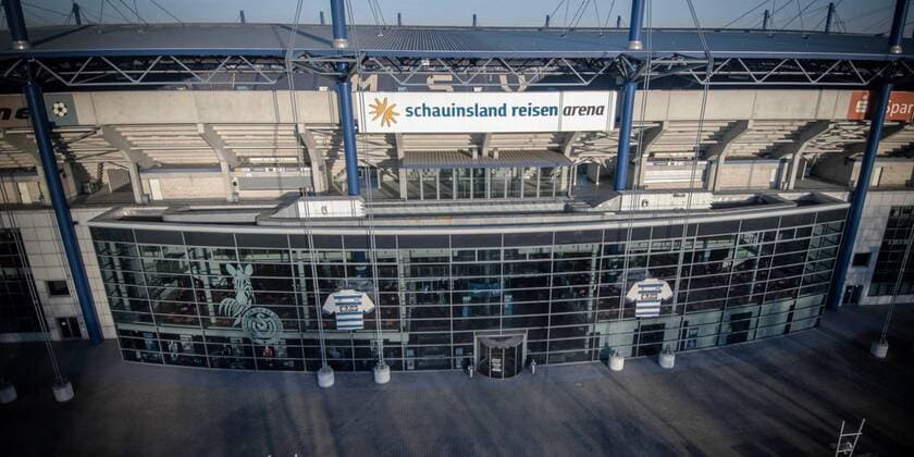 View from above onto the entrance area of the Schauinsland Reisen Arena at Schauinsland Reisen Arena THEMENBILD Sportstaetten from above 21 01 2019 Schauinsland Reisen Arena THEMENBILD Sportstaetten from above 21 01 2019 Duisburg Copyright: xEIBNER MarioxHommesx EP_MHS