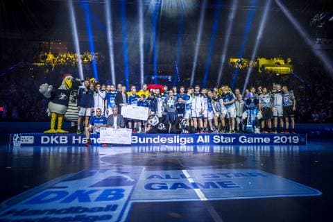 Stuttgart Germany 01 February 2019 All Star Game 2019 Germany vs. All Star Team Both teams of the All Star Games National Team All Star Team Stuttgart Porsche Arena Baden Württemberg Germany