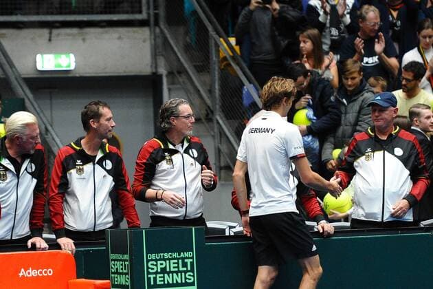 Thanks to the coaches with father Zverev by Alexander Zverev after the victory in the singles against Gabor Borsos in the game of the first round in the Davis Cup 2019 between Germany and Hungary 02 02 19 in the Fraport Arena Frankfurt Main Davis Cup Germany vs. Hungary Frankfurt Main Copyright: xPeterxFranzx Eibner-Pressefotox EP_pfz