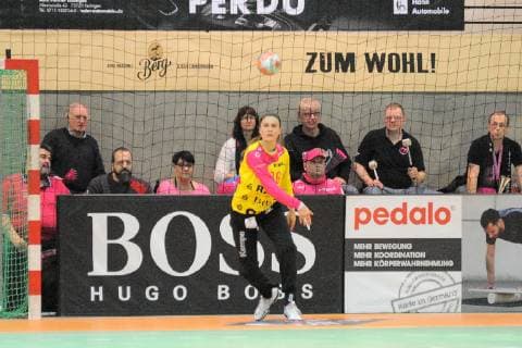Isabel Roch TusSies Metzingen 26 in goal TusSies Metzingen Handball HBF Ligaspiel EHF Cup Group stage 02 02 2019 Photo TBaur Eibner TusSies Metzingen vs. IK Saevehof Metzingen Copyright: xEIBNER TobiasxBaurx EP_TBR