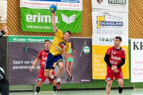 Marvin Seeger SG H2Ku Herrenberg 06 Samuel Loeffler HSG Konstanz 2 11 Sandro Muench SG H2Ku Herrenberg 34 SG H2Ku Herrenberg vs. HSG Konstanz 2 Handball BWOL Men 02 02 2019 SG H2Ku Herrenberg vs. HSG Konstanz 2 Handball BWOL Men 02 02 2019 Herrenberg Copyright: xEIBNER WolfgangxFrankx EP_WFK